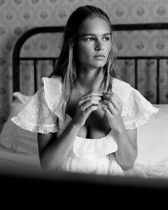 VogueParis_11-1-768x960.jpg