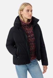 WOMENS_DESCENTE_JE_DOWN_JACKET_BLACK_04_1424x.jpg