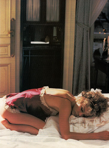 Wake_Up_Hanson_Vogue_Italia_April_1994_01.thumb.png.e69b3df75f1229258cc2961216e6cf7e.png