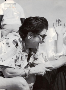 Weber_Vogue_Italia_April_1994_07.thumb.png.8f1532bf2f04f0d5a57e0658d8cd3bfd.png
