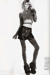 aline-kasia-002.thumb.jpg.cebb4bb6288cc7eebd3eb8c63c6d65be.jpg