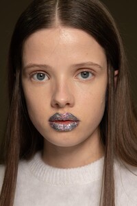 backstage-defile-gcds-automne-hiver-2020-2021-milan-coulisses-89.thumb.jpg.5d6bb089b1e0ee1880224a82c633d830.jpg