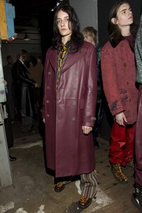 backstage-defile-marni-automne-hiver-2019-2020-milan-coulisses-109.thumb.jpg.987928de3064167dffa08f9f913d9406.jpg