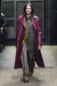 defile-marni-automne-hiver-2019-2020-milan-look-34.thumb.jpg.8551ce82982ed0d6a043b1db437748d3.jpg