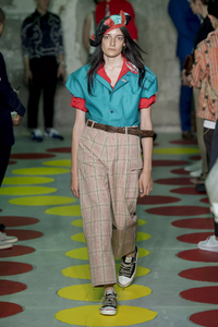 defile-marni-printemps-ete-2020-milan-look-45.thumb.jpg.a53b518c6a9066cfedad6aa660bce336.jpg