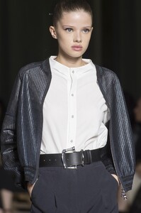 detail-defile-shiatzy-chen-printemps-ete-2020-paris-detail-22.thumb.jpg.c0d0cdaf63f214a4b50f21cf1da6f6e5.jpg