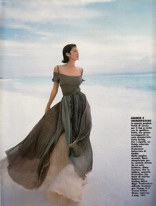 elle_it_aug_1994_10.thumb.jpg.c3d9e679ed13fa8ba7617f46cf0c35e3.jpg