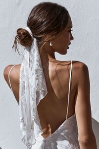 grace-loves-lace.shop_.veils-and-hair.loyola-pope-scarf_001.jpg