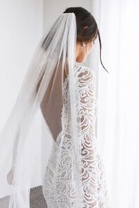 grace-loves-lace.shop_.veils-and-hair.shimmy-veil_003.jpg