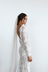 grace-loves-lace.shop_.veils-and-hair.shimmy-veil_009.jpg