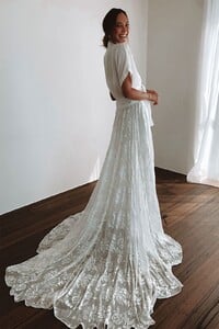 grace-loves-lace.shop_.wedding-dresses.loyola-essential-set_016.jpg