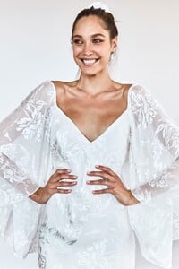grace-loves-lace.shop_.wedding-dresses.loyola-sleeve-silk_034.jpg