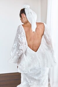 grace-loves-lace.shop_.wedding-dresses.loyola-sleeve-silk_035.jpg