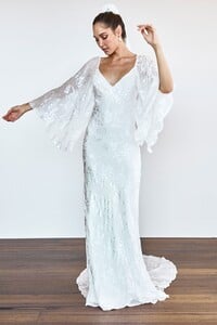 grace-loves-lace.shop_.wedding-dresses.loyola-sleeve-silk_040.jpg