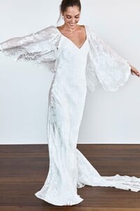 grace-loves-lace.shop_.wedding-dresses.loyola-sleeve-silk_044.jpg