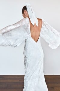 grace-loves-lace.shop_.wedding-dresses.loyola-sleeve-silk_046.jpg