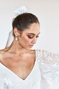 grace-loves-lace.shop_.wedding-dresses.loyola-sleeve-silk_050.jpg