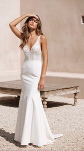 janehillbridal_92010147_208628543777064_1754676675542675280_n.jpg