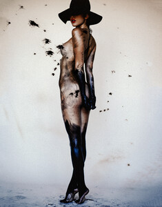 jehanne-gigi-paris_kesler-tran-7.thumb.jpg.1f6df84ba1da32ba947d5c5d30dc72c6.jpg
