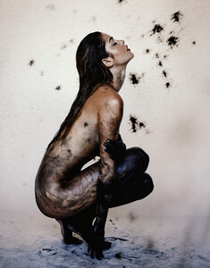 jehanne-gigi-paris_kesler-tran-8.thumb.jpg.b41d57935a5f63827cd6786541d80d45.jpg