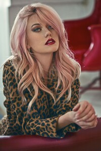 katherine-mcnamara-qp-magazine-march-2020-issue-6.thumb.jpg.4141c5ba10632104f877cc698fac1be2.jpg