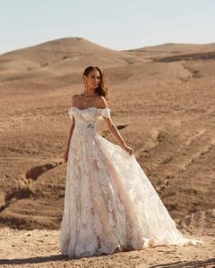 madilanebridal_92690913_222338085540456_8697329105181495182_n.jpg