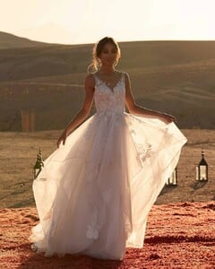 madilanebridal_92861283_219886002572555_1686224531428957808_n.jpg