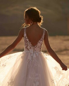 madilanebridal_93132733_3103775159643503_4531503539426623826_n.jpg