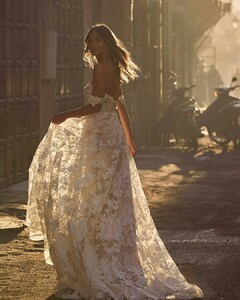 madilanebridal_93803484_2875057909248597_7057963926055185408_n.jpg