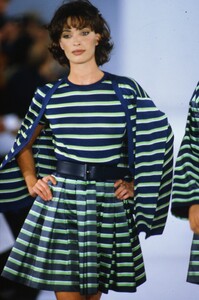 michael-kors-ss-1992-dana.thumb.jpg.1a9dfeecfd59494266eba2cabb8b3a81.jpg