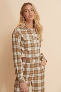 misslisibell_checkered_shirt_1655-000007-7733_02a.jpg