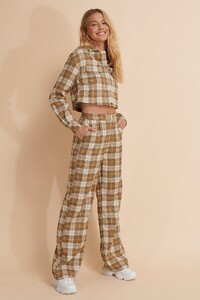 misslisibell_checkered_shirt_1655-000007-7733_04c.jpg