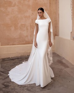 pronovias_79600065_515569165984121_4395450509087592316_n.jpg