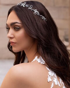 pronovias_84686581_2745846225484436_4179039236597939956_n.jpg