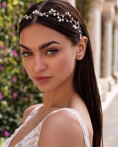 pronovias_84977940_550603635802685_7681302251279658061_n.jpg