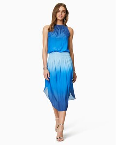 rtw_2020_03_s2_A0320326_ombre_audrey_dress_blue_combo__1587.thumb.jpg.578827f09b6ca228c2f02ddcc9d392be.jpg