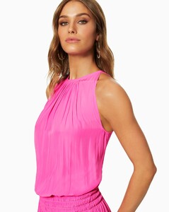 rtw_2020_04_s3_4793_paris_slvls_dress_hot_pink_10690.thumb.jpg.aeb6ceebda50070029846b03cbbd6be4.jpg