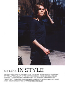 sistersinstyle_bw01.JPG