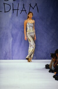 todd-oldham-fw-1994.thumb.jpg.26803a868e96bbe7507d2ead1fba6c3b.jpg