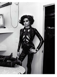 vmagazine2009summer_0217_bg.thumb.jpg.56faef392f6f4825891f4d2d76d10a13.jpg
