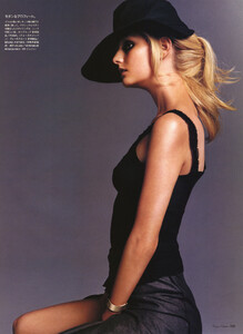 vogue-jp-oct-2004-6-hard-times-006.jpg