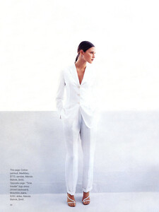 whiteonwhite_bw04.jpg