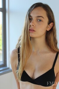 000000555948-emma_boyd-fit.thumb.jpg.bb46c2264b30b888b81d6eca726434bb.jpg