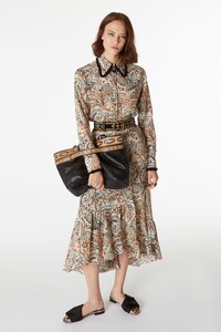 00018-etro-milan-pre-fall-19.thumb.jpg.81a17ef95bdb3f253b1fdb3619de1495.jpg