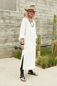 00027-Saint-Laurent-Resort-20.thumb.jpg.1c602d2cf21879e63f2de68ffce9ea21.jpg