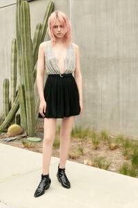 00040-Saint-Laurent-Resort-20.thumb.jpg.a7047973f5bd693f34102297115548d2.jpg