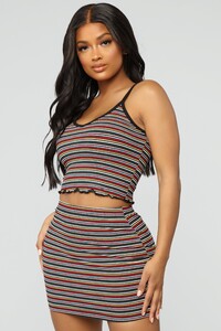 02-14-19_Studio_4_RM_10-07-42_ST7034_MultiColor_23364_NT.jpg