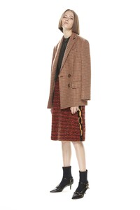 02-m-missoni-pre-fall-2017.thumb.jpg.35f5119bd2c5059410023d05f2aab975.jpg