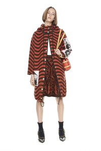 04-m-missoni-pre-fall-2017.thumb.jpg.c76b22be5173887a9e1a9ae91af7d8eb.jpg