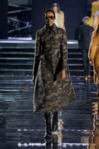 049__Ugbad_Abdi_wearing_Miu_Miu__CR_RunwayxLuisaViaRoma-1560460062.thumb.jpg.987fc6dc19bd5eba93ad1699ae8595f4.jpg